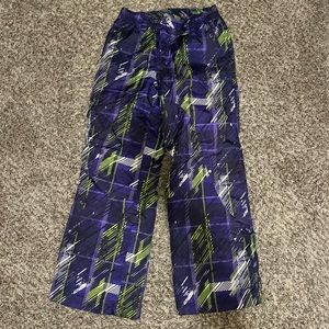Youth size large ski pants